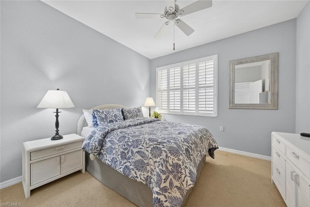 4863 Hampshire Ct 4-202, Naples, FL 34112-14