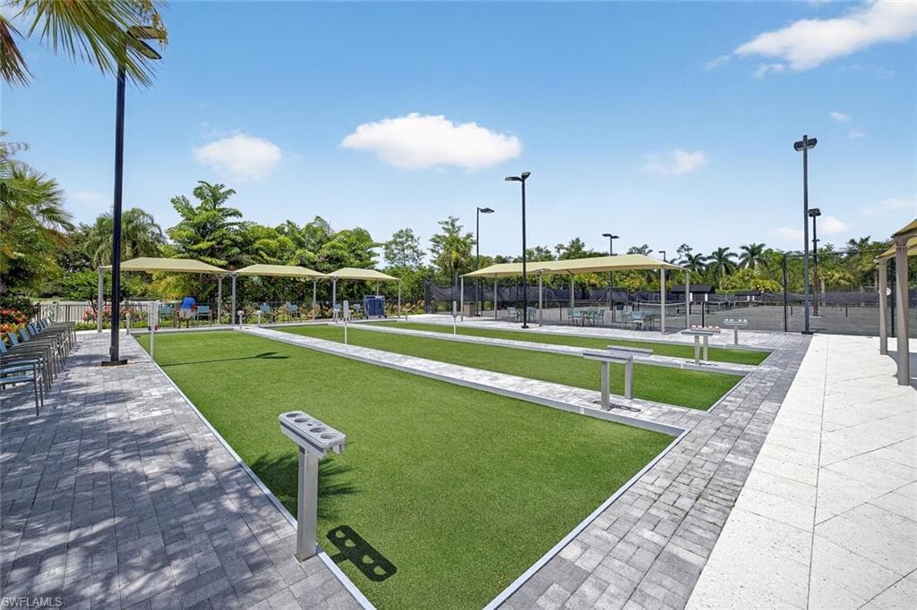 4863 Hampshire Ct 4-202, Naples, FL 34112-27