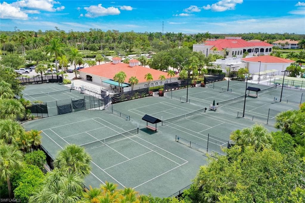 4863 Hampshire Ct 4-202, Naples, FL 34112-28