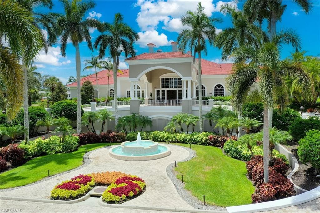 4863 Hampshire Ct 4-202, Naples, FL 34112-33