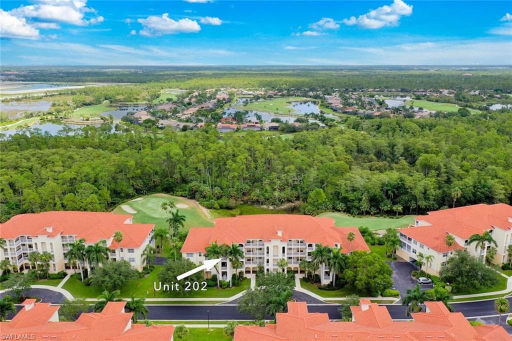 4863 Hampshire Ct 4-202, Naples, FL 34112-3