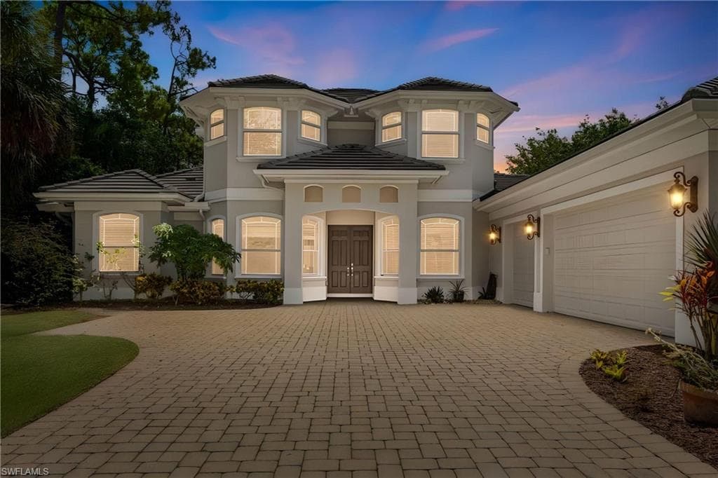 2116 Harlans Run, Naples, FL 34105-2