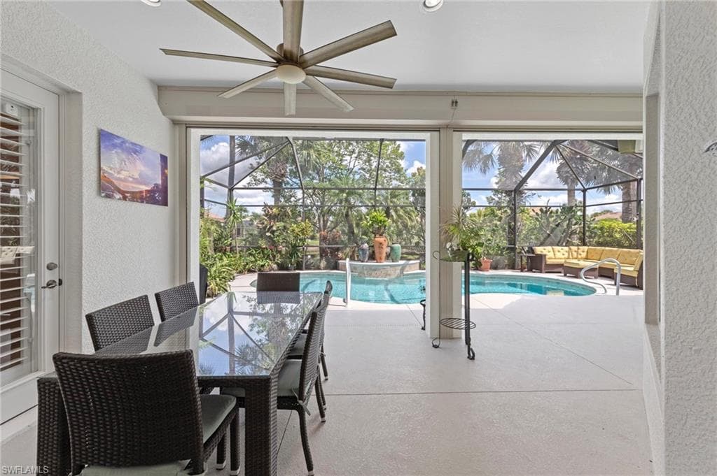 8215 Potomac Ln, Naples, FL 34104-32