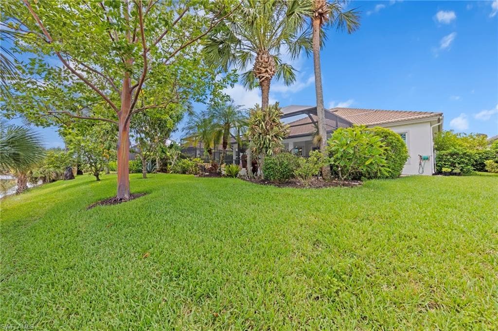 8215 Potomac Ln, Naples, FL 34104-41