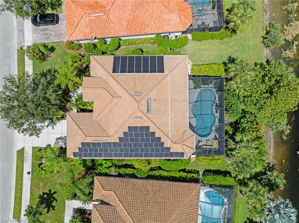 8215 Potomac Ln, Naples, FL 34104-44