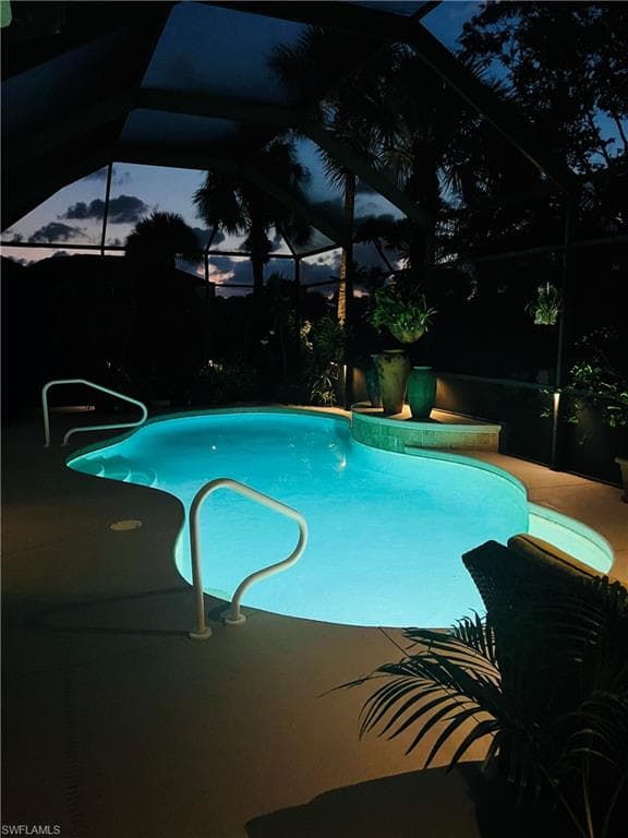 8215 Potomac Ln, Naples, FL 34104-48