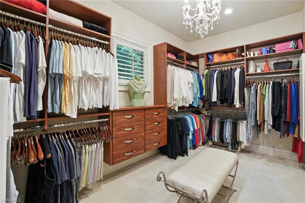 2892 Tiburon Blvd E, Naples, FL 34109-28
