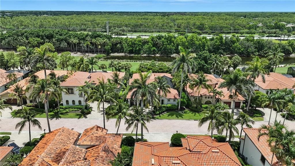 2892 Tiburon Blvd E, Naples, FL 34109-45