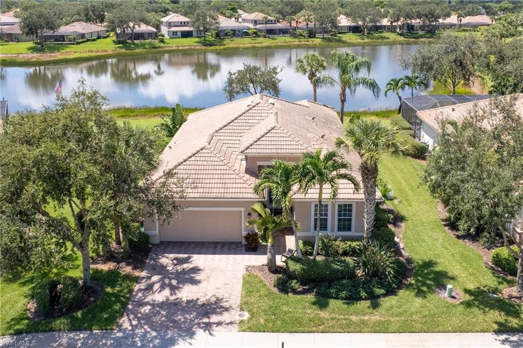 26365 Stonewall Ln, Bonita Springs, FL 34135-26