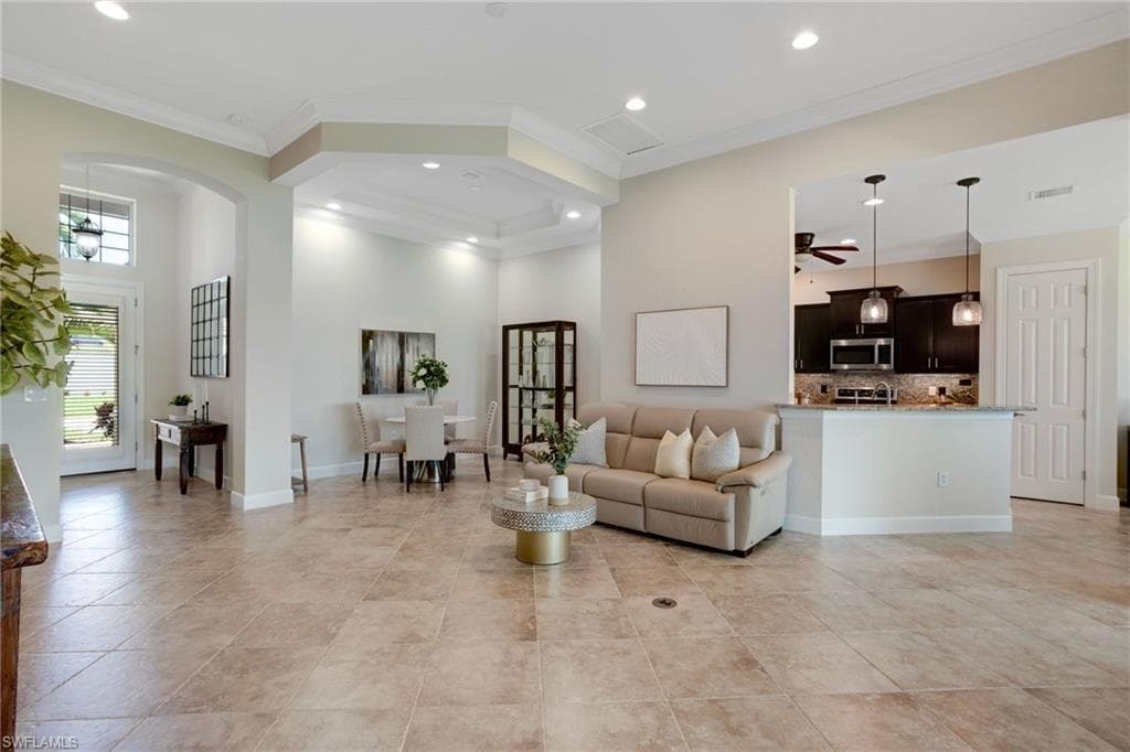 26365 Stonewall Ln, Bonita Springs, FL 34135-5