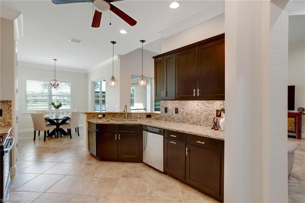 26365 Stonewall Ln, Bonita Springs, FL 34135-8