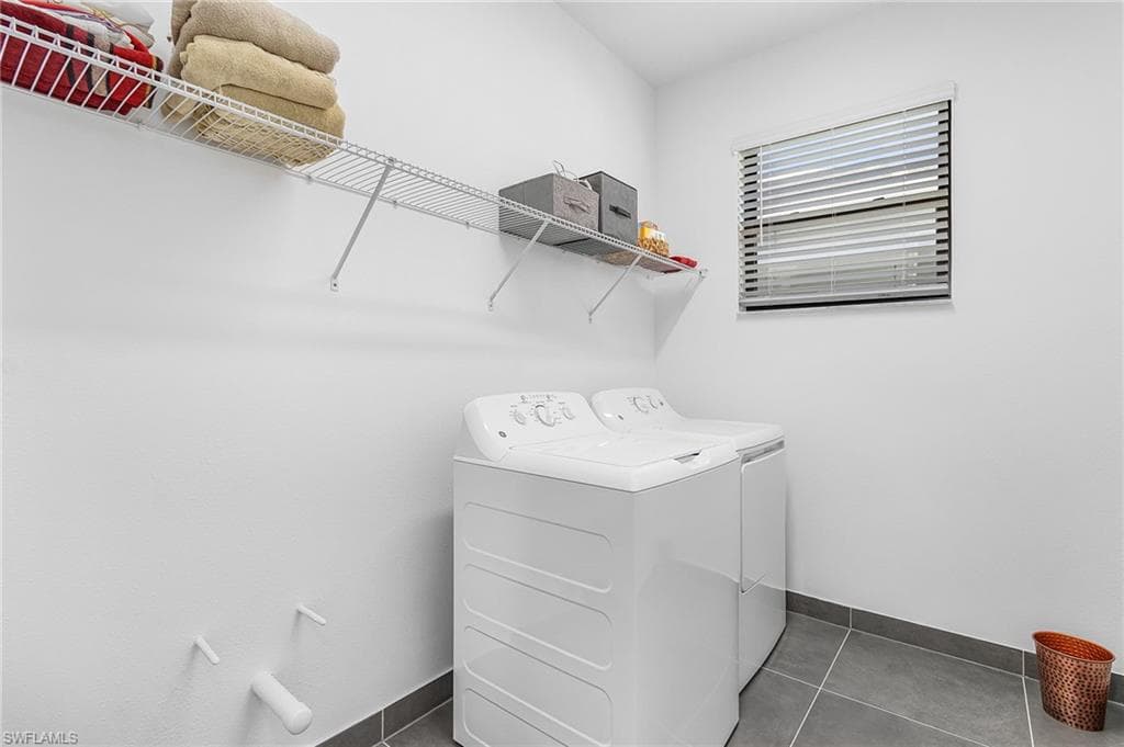 20389 Estero Crossing Blvd, Estero, FL 33928-39