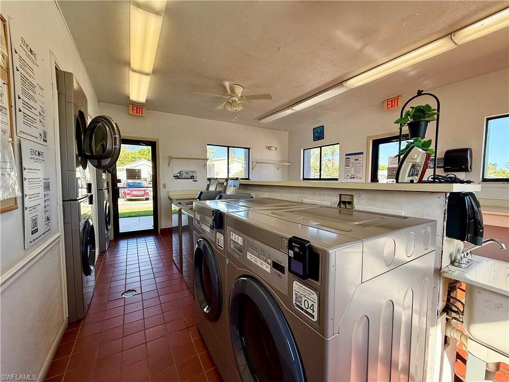 433 Cheetah Dr 433, Naples, FL 34114-35