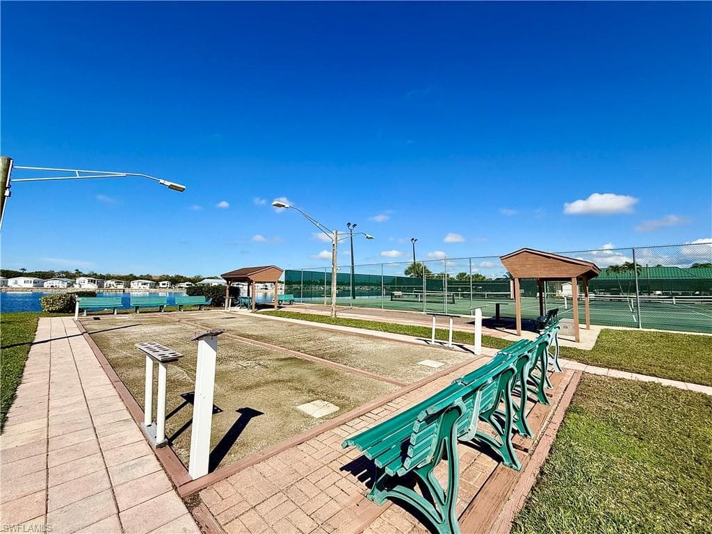 433 Cheetah Dr 433, Naples, FL 34114-36