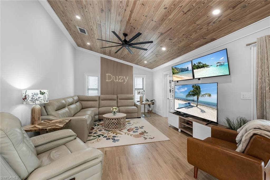157 Snowberry Ct, Marco Island, FL 34145-13