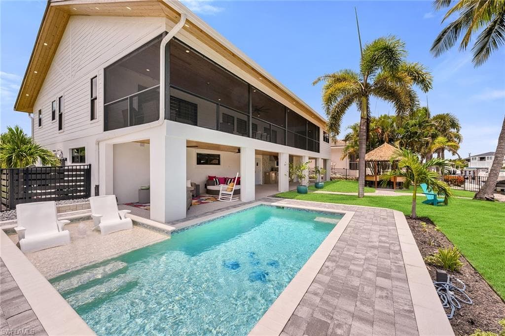 157 Snowberry Ct, Marco Island, FL 34145-38