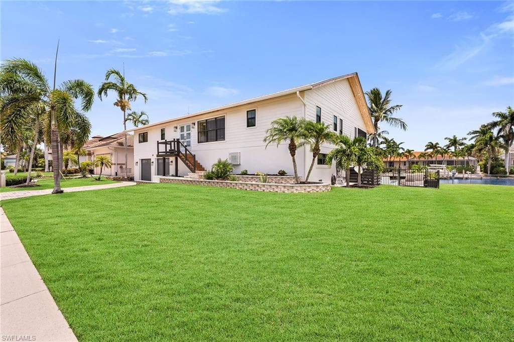 157 Snowberry Ct, Marco Island, FL 34145-45