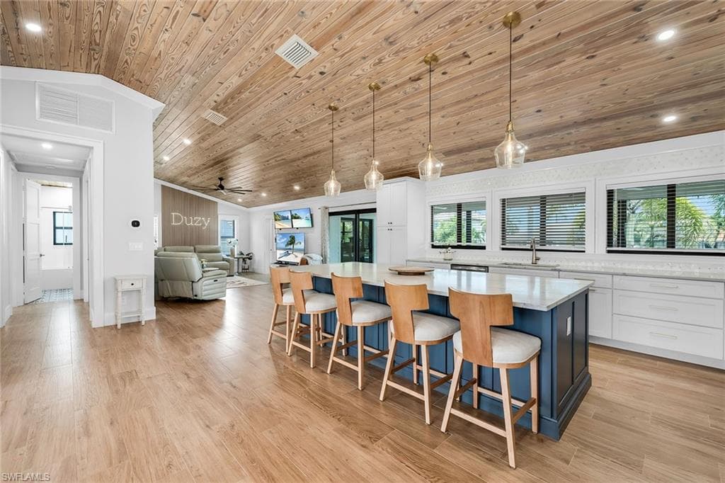 157 Snowberry Ct, Marco Island, FL 34145-8