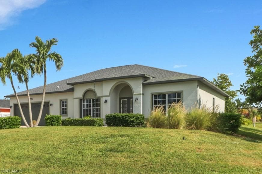 1137 39th St, Cape Coral, FL 33914-1