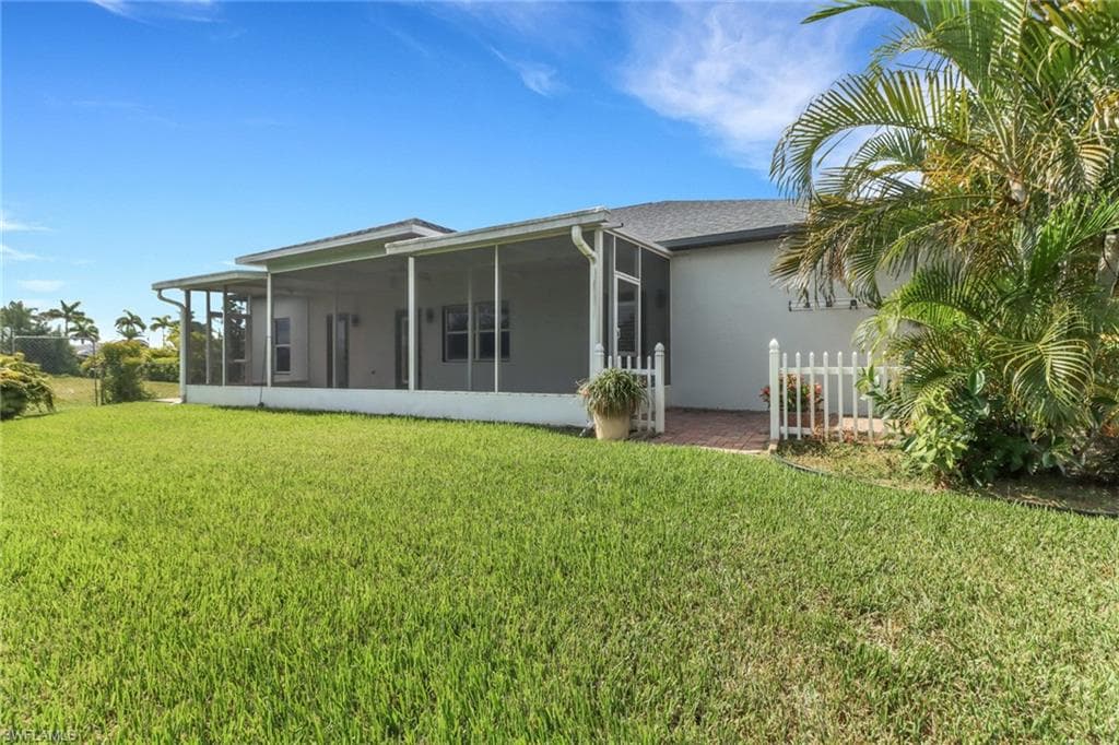 1137 39th St, Cape Coral, FL 33914-24