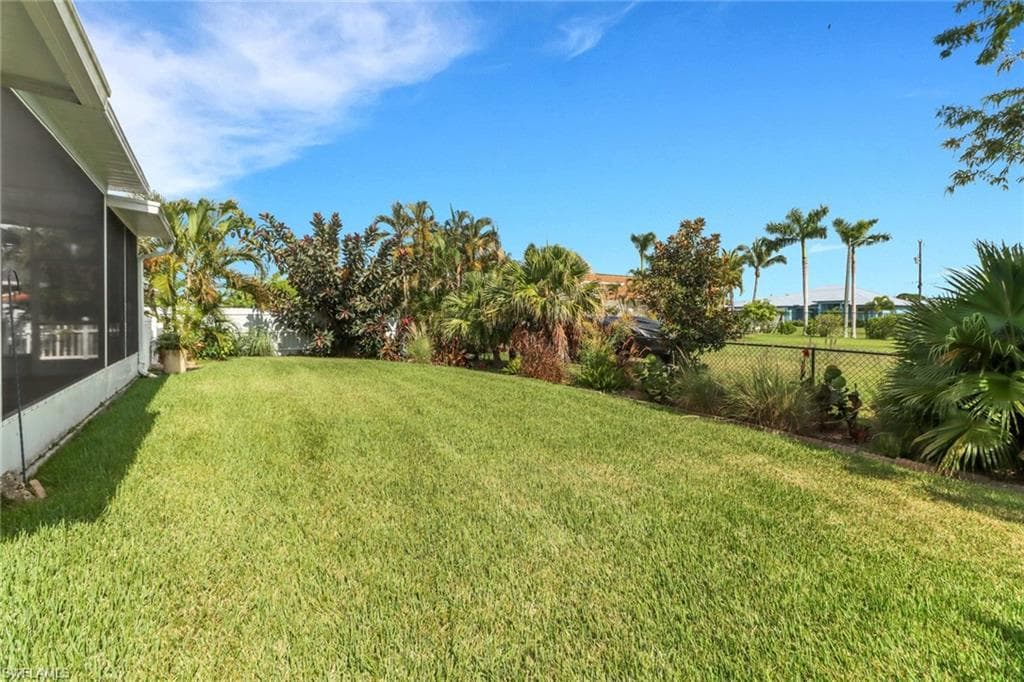 1137 39th St, Cape Coral, FL 33914-25