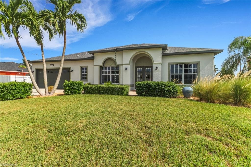 1137 39th St, Cape Coral, FL 33914-27