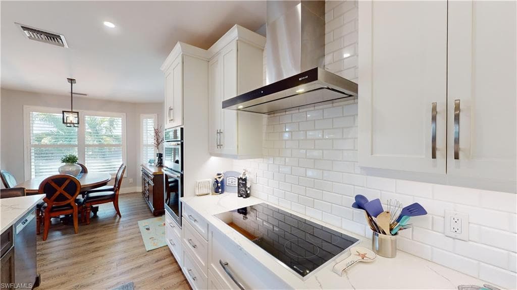 90 Seas Ct, Marco Island, FL 34145-12