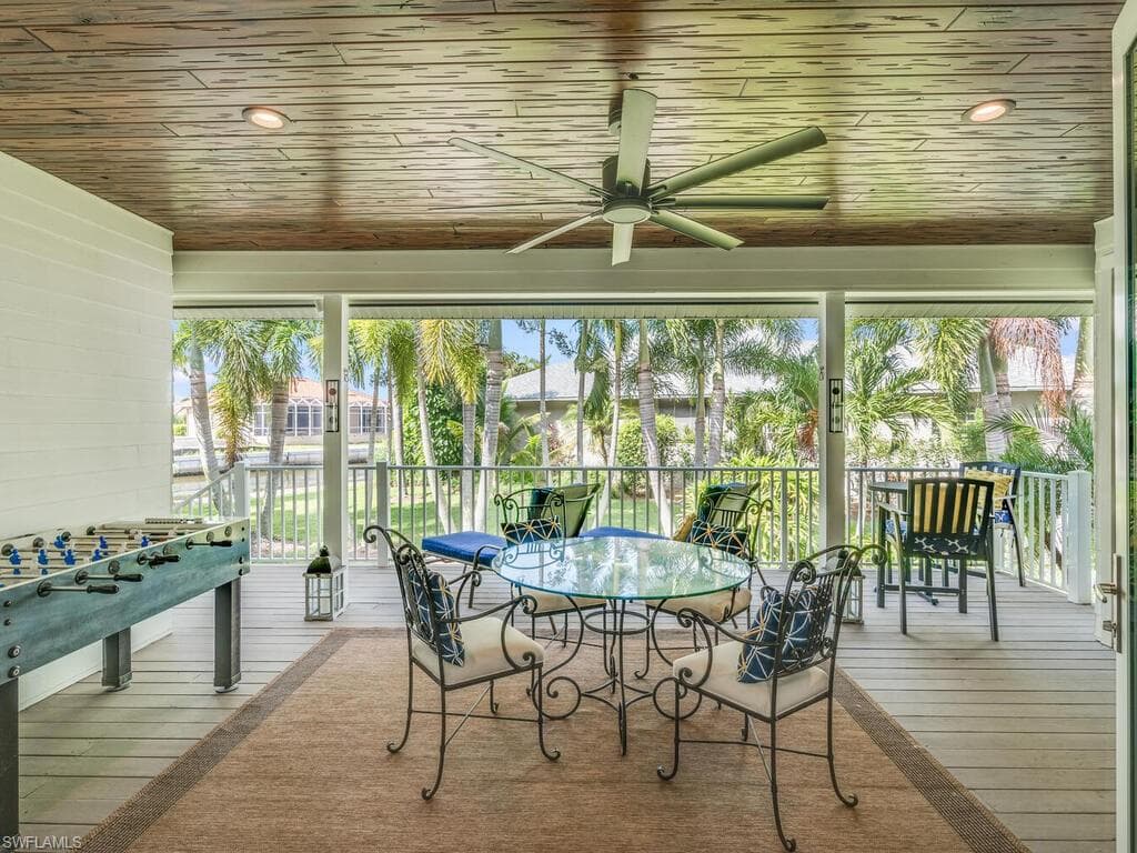 90 Seas Ct, Marco Island, FL 34145-20
