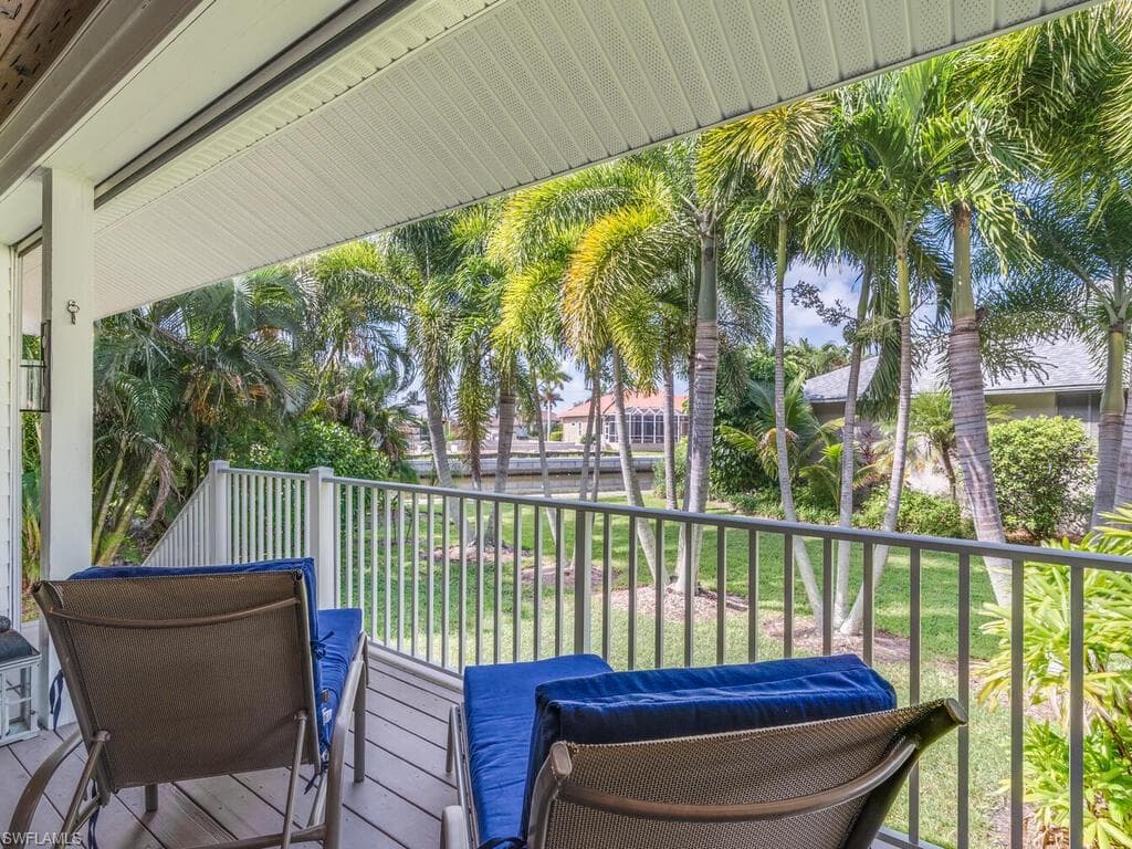 90 Seas Ct, Marco Island, FL 34145-22