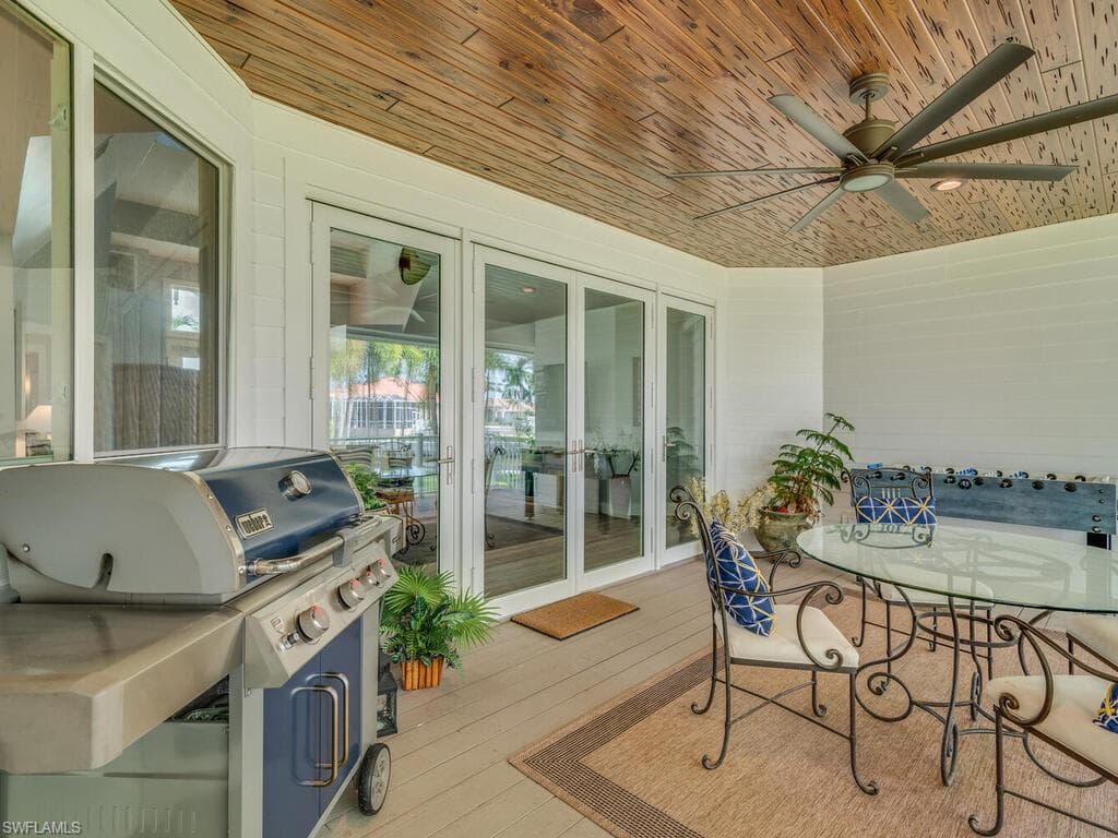 90 Seas Ct, Marco Island, FL 34145-25