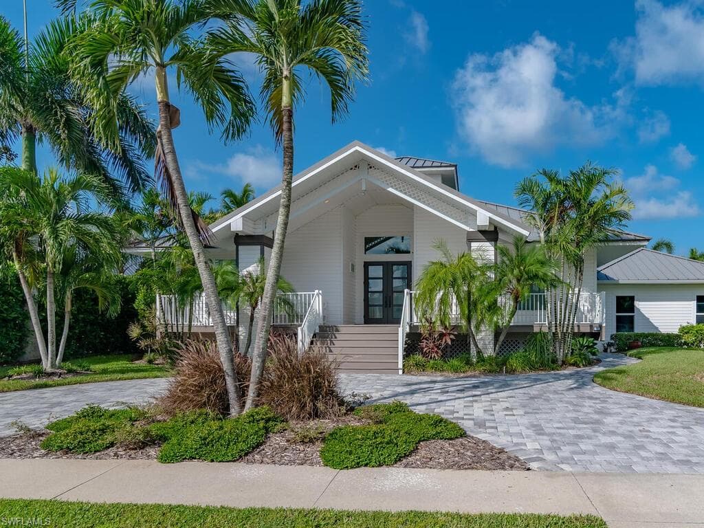 90 Seas Ct, Marco Island, FL 34145-34