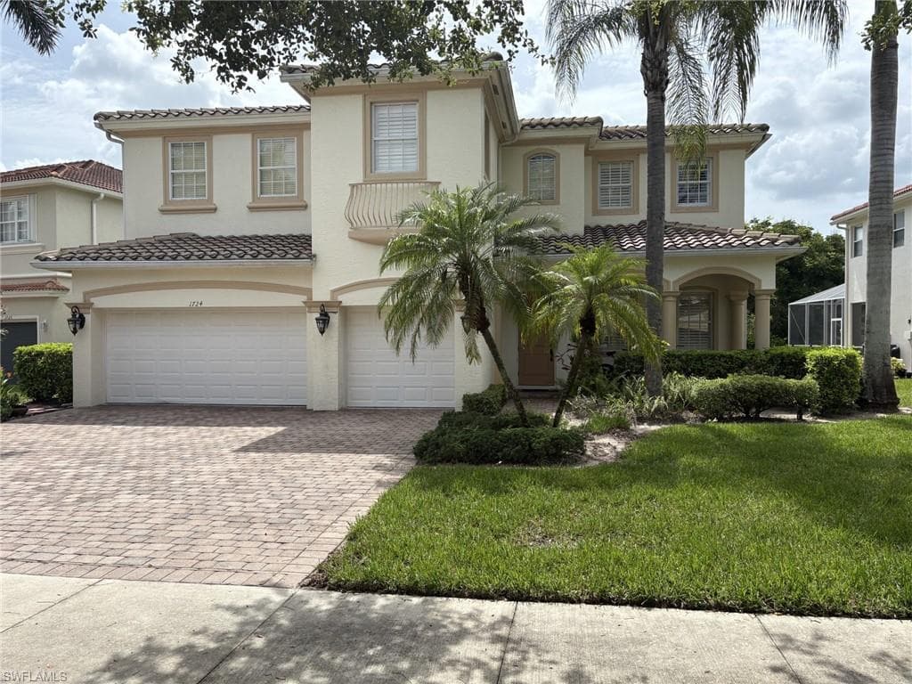 1724 Birdie Dr, Naples, FL 34120-1