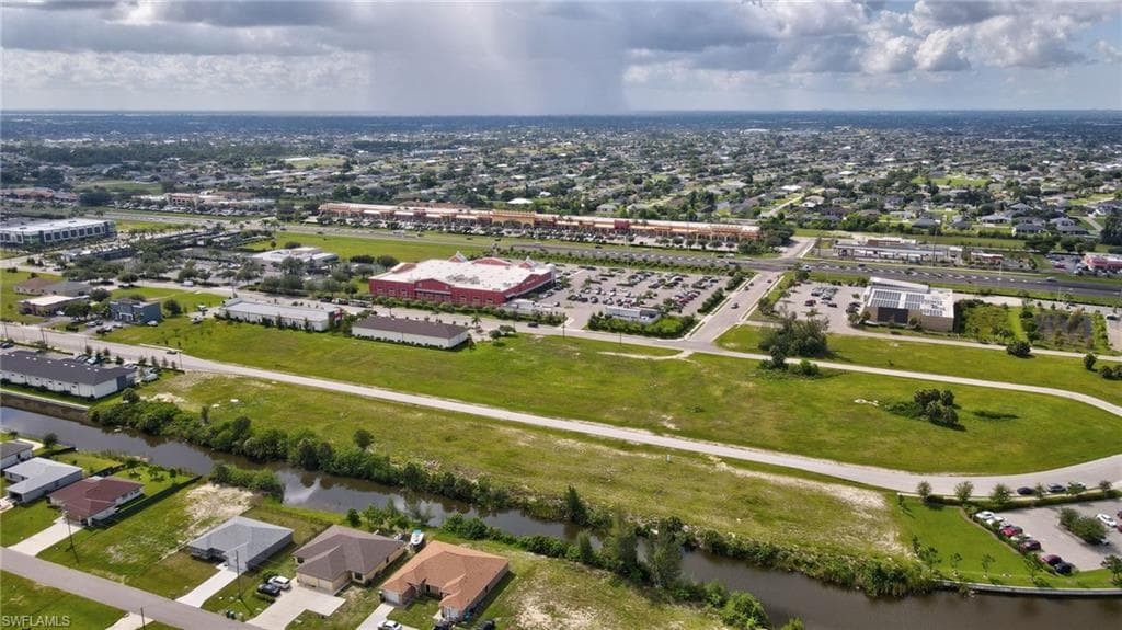 1448 4th Ter, Cape Coral, FL 33991-9