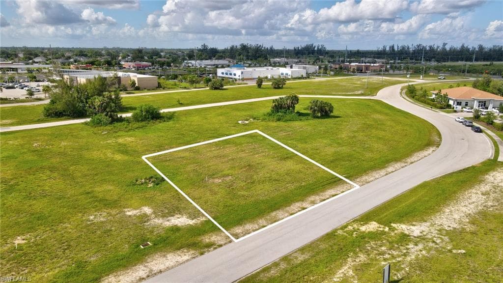 1448 4th Ter, Cape Coral, FL 33991-5