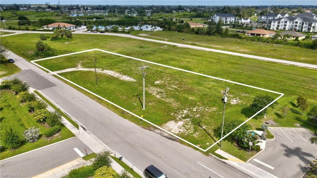 1429 Ceitus Ter, Cape Coral, FL 33991-1