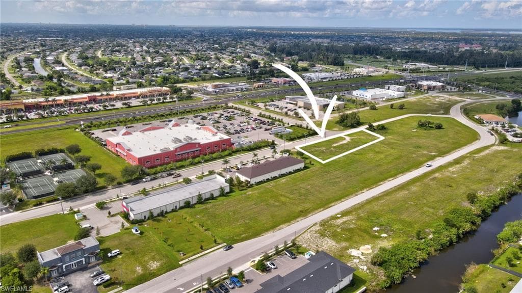 1429 Ceitus Ter, Cape Coral, FL 33991-3