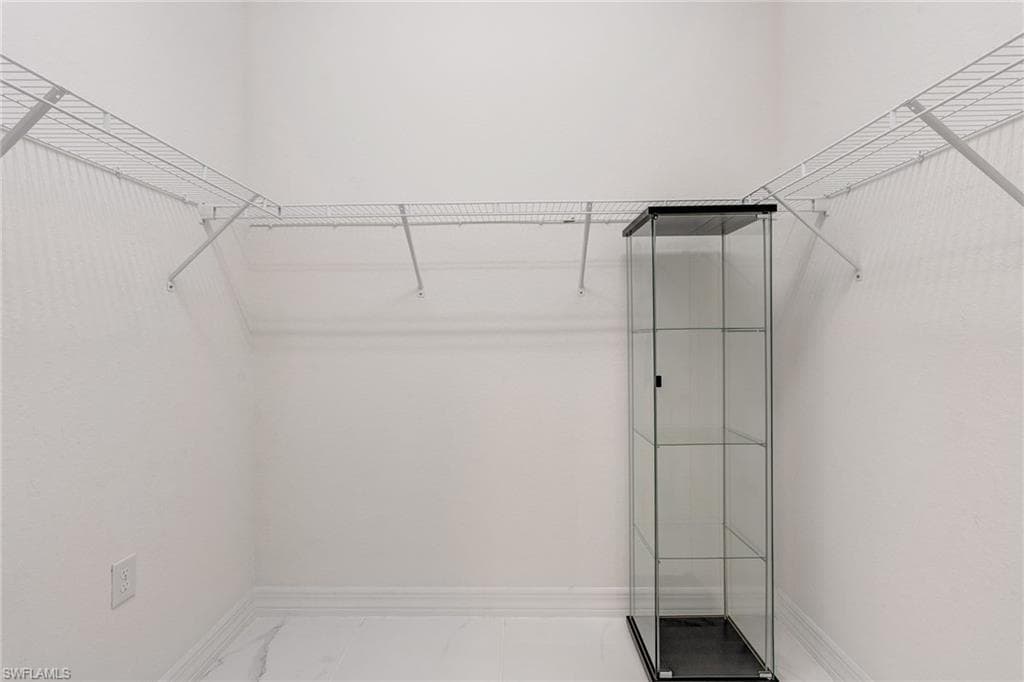 11604 Meadowrun Cir, Fort Myers, FL 33913-32