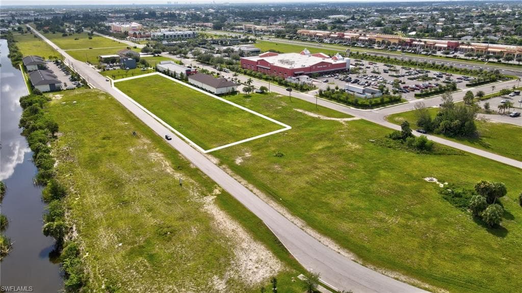 1434 4th Ter, Cape Coral, FL 33991-4