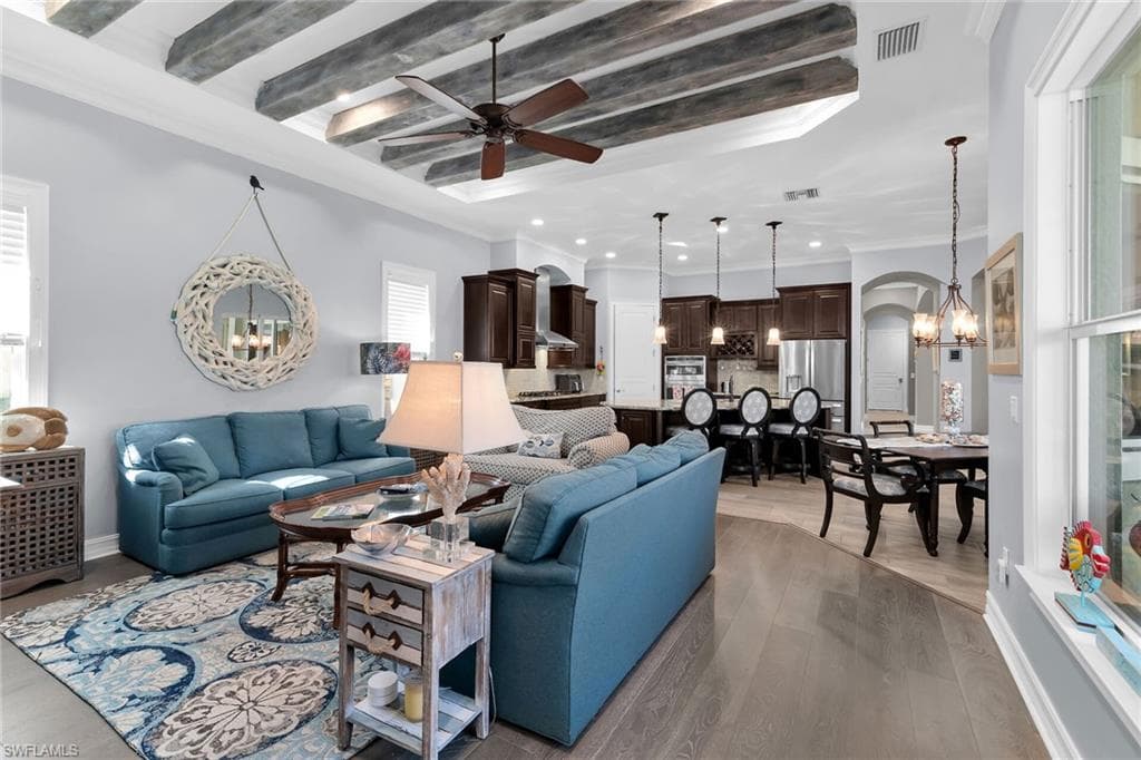 9369 Campanile Cir, Naples, FL 34114-9