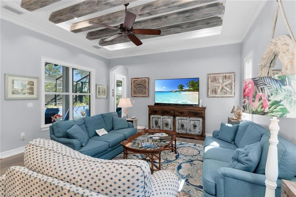 9369 Campanile Cir, Naples, FL 34114-10