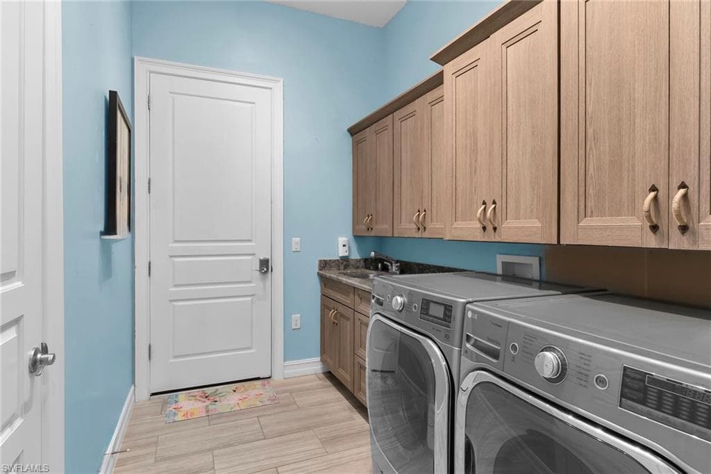 9369 Campanile Cir, Naples, FL 34114-26