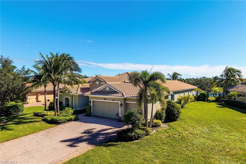 9369 Campanile Cir, Naples, FL 34114-39