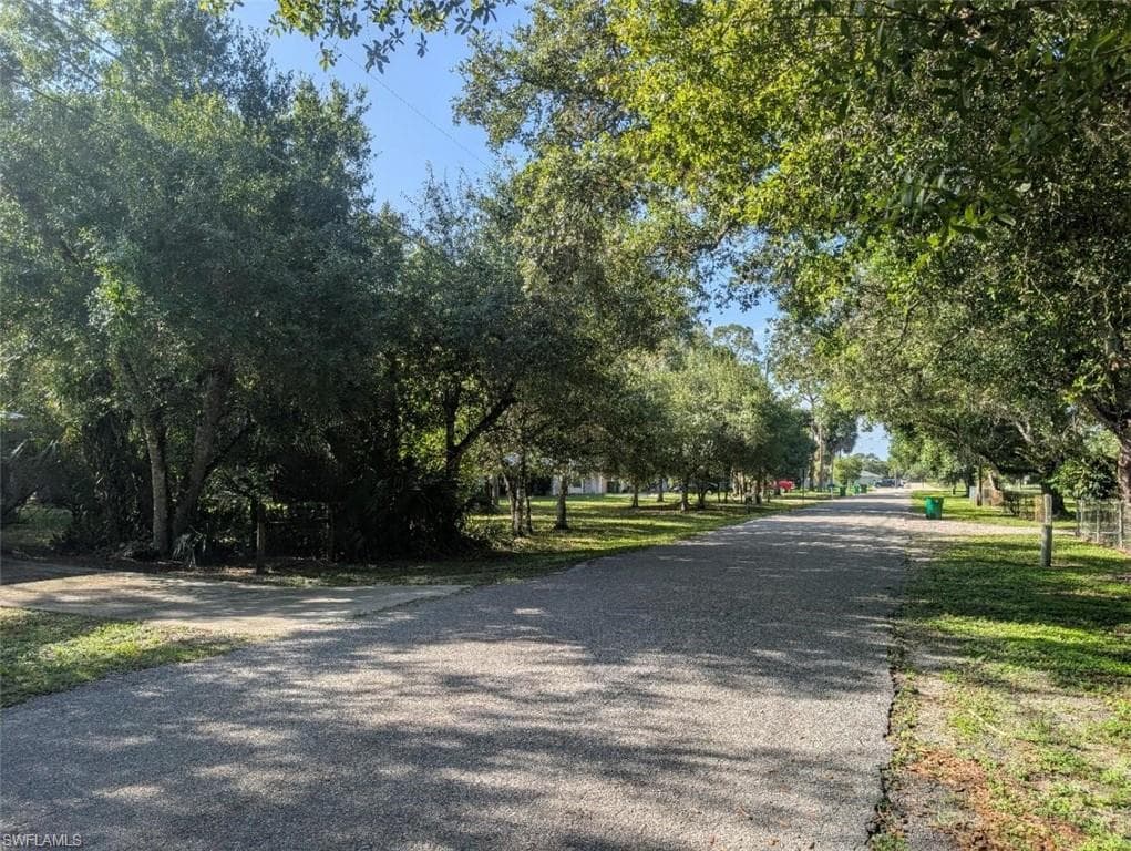 0 Hickory St, Labelle, FL 33935-13
