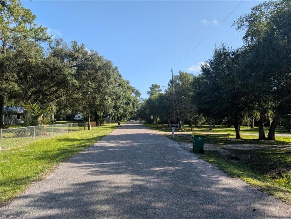 0 Hickory St, Labelle, FL 33935-15