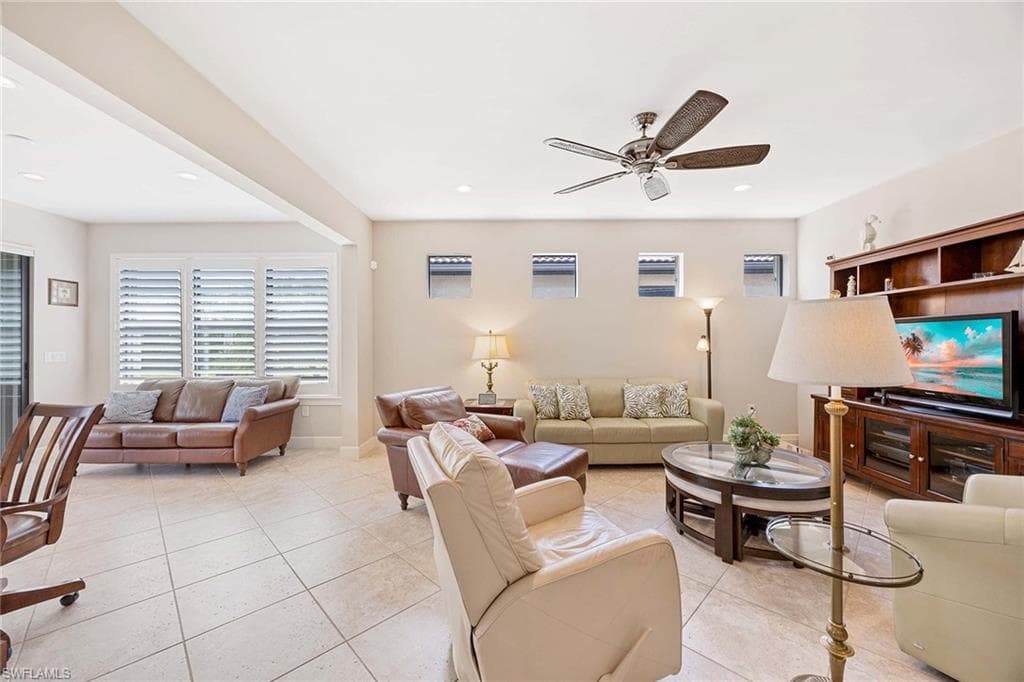 12077 Winfield Cir, Fort Myers, FL 33966-17