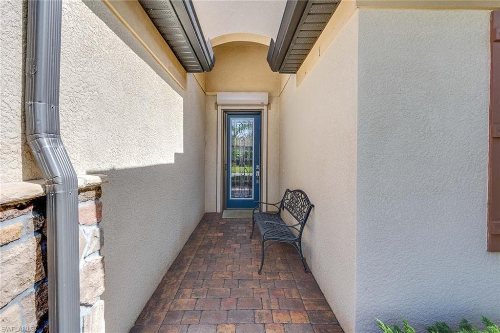 12077 Winfield Cir, Fort Myers, FL 33966-5