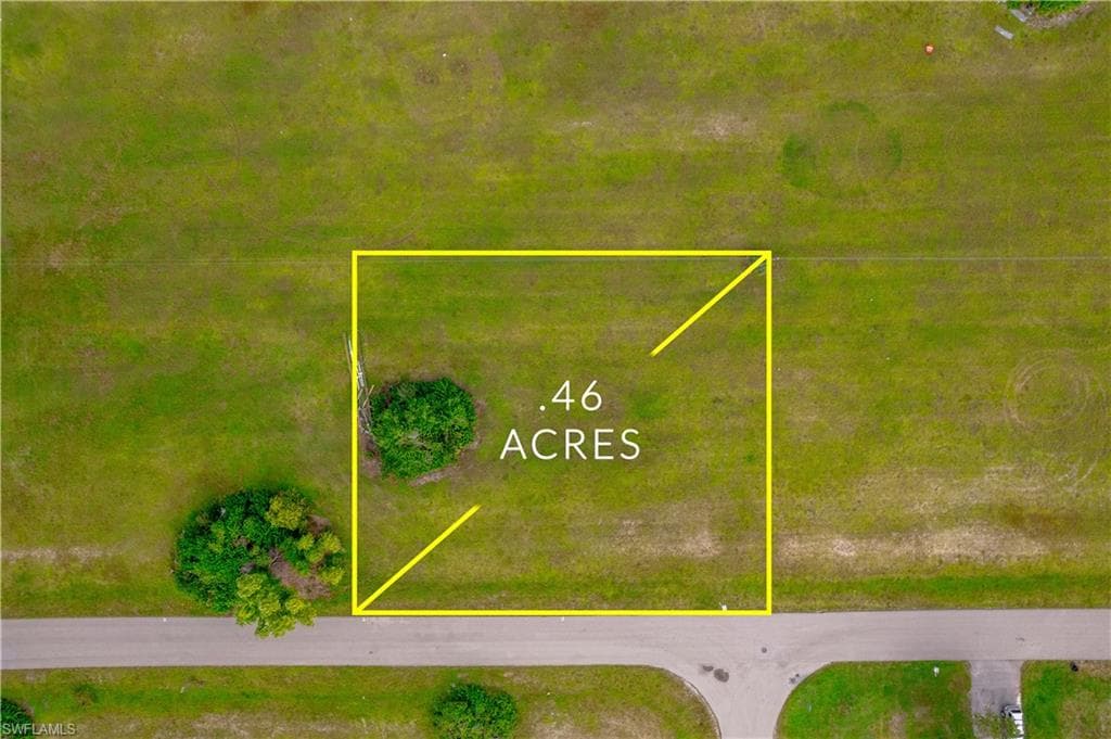 1317 8th Ter, Cape Coral, FL 33909-3