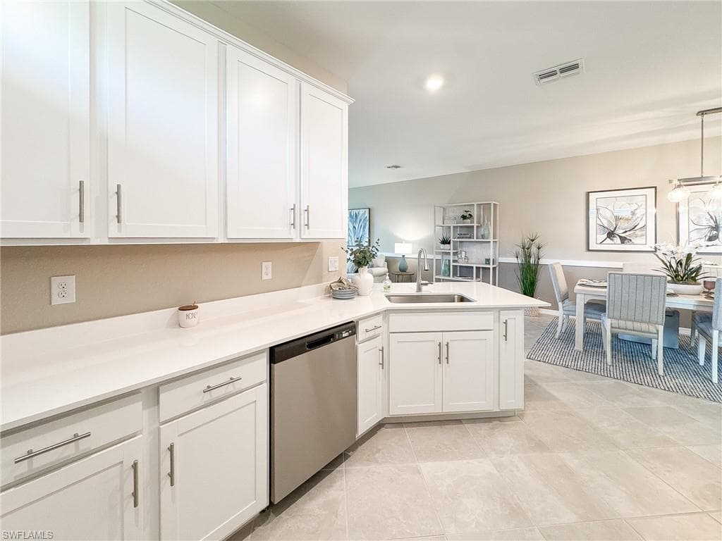 2039 Vermont Ln, Naples, FL 34120-10