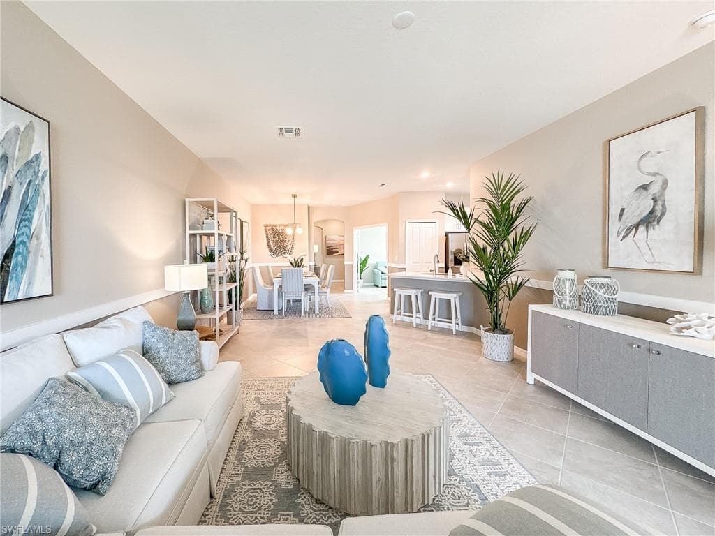 2039 Vermont Ln, Naples, FL 34120-12