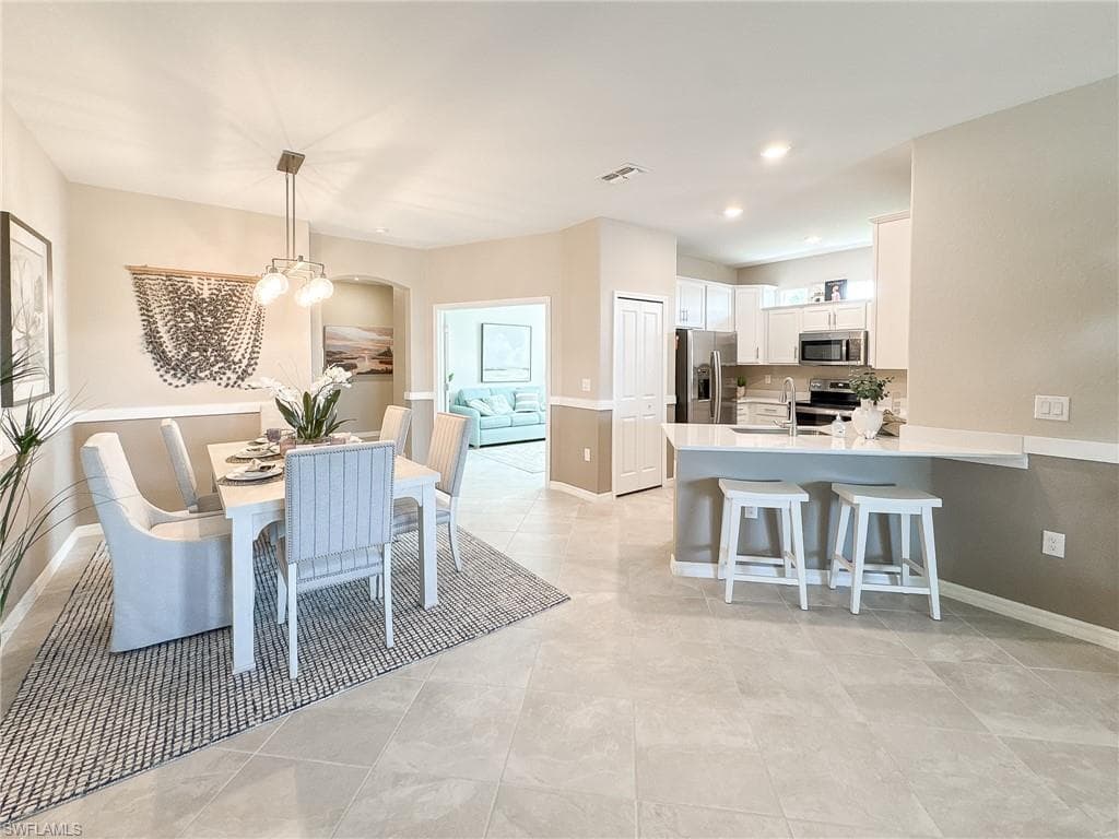2039 Vermont Ln, Naples, FL 34120-14